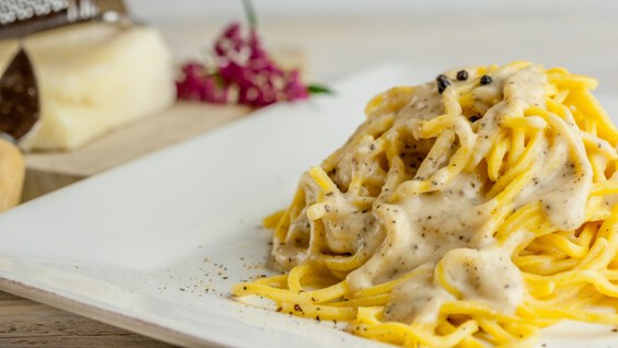 Tonnarelli Cacio E Pepe